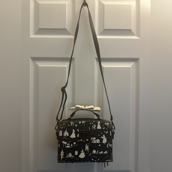 Loungefly Disney Princess Vintage-Inspired Box Crossbody Bag - Picture 2 of 8